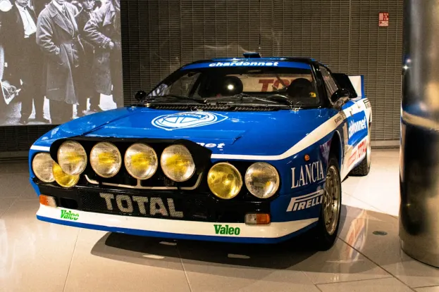 Казино Космик Спинс Android/iOS приложение